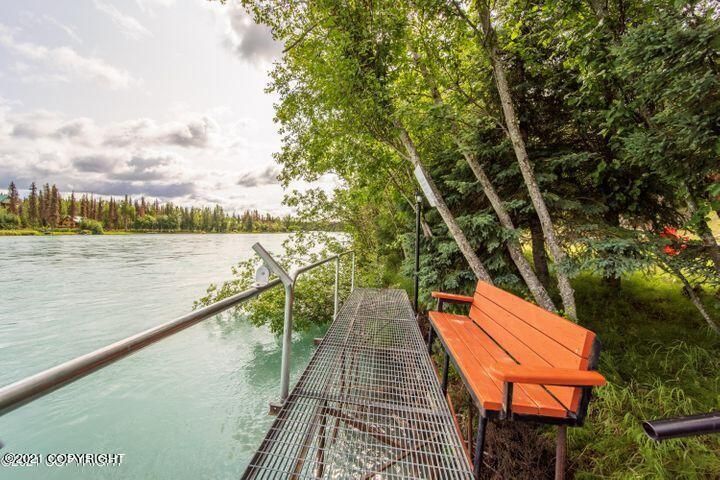 37720 Sara St, Soldotna, AK 99669
